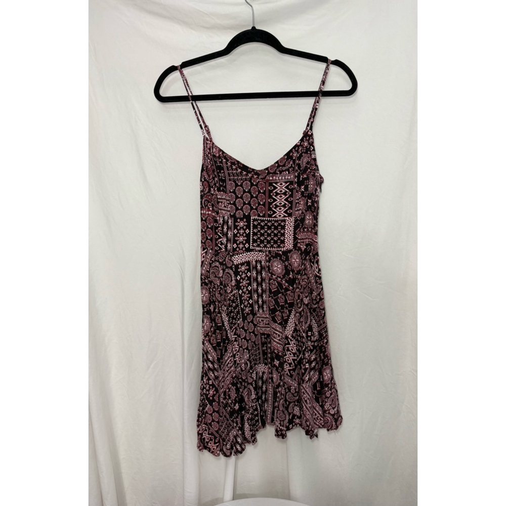 Women's RD Style Dress Size M Black Red Patterned